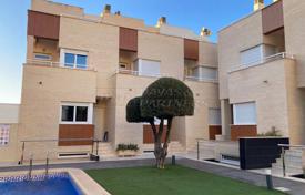 2 pièces maison en ville 111 m² à Torrevieja, Espagne. 190,000 €