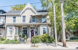 Maison mitoyenne – Queen Street East, Toronto, Ontario,  Canada. C$1,223,000
