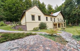 Villa 630 m² en Région de Karlovy Vary, République Tchèque. 767,000 €