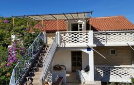 Maison en ville – Stari Grad, Comté de Split-Dalmatie, Croatie. 500,000 €