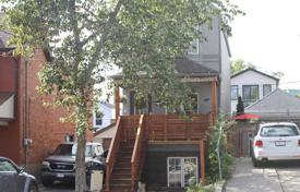 3 pièces maison en ville en York, Canada. C$1,006,000