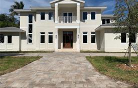 7 pièces villa 671 m² en Miami, Etats-Unis. $2,870,000