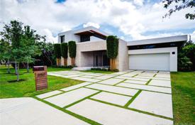 Villa – Pinecrest, Floride, Etats-Unis. $2,389,000