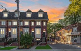 Maison mitoyenne – Kingston Road, Toronto, Ontario,  Canada. C$1,428,000