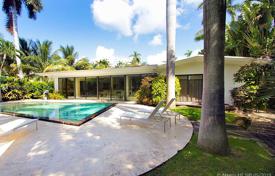 7 pièces villa 424 m² à Miami Beach, Etats-Unis. $6,995,000