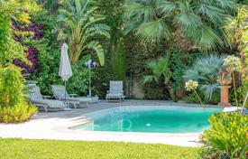 5 pièces villa à Cannes, France. 5,500 € par semaine