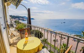 Appartement – Provence-Alpes-Côte d'Azur, France. 3,160 € par semaine
