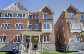 3 pièces maison mitoyenne à Scarborough, Canada. C$1,111,000