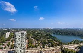 5 pièces appartement à Lake Shore Boulevard West, Canada. C$984,000