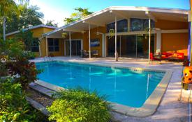Villa – Pinecrest, Floride, Etats-Unis. $1,895,000