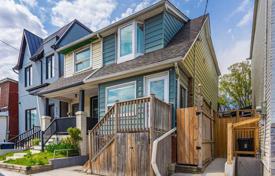 3 pièces maison mitoyenne à Old Toronto, Canada. C$1,312,000