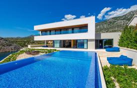 Villa – Karlobag, Litsko-Senskaya County, Croatie. 2,240,000 €
