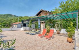 5 pièces maison de campagne 248 m² à Herceg Novi (ville), Monténégro. 317,000 €