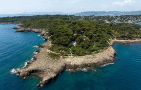 25 pièces villa à Antibes, France. Price on request