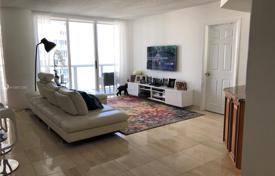 Appartement – Collins Avenue, Miami, Floride,  Etats-Unis. $745,000