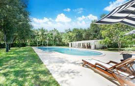 Villa – Pinecrest, Floride, Etats-Unis. 1,299,000 €