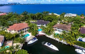 Villa – Coral Gables, Floride, Etats-Unis. $3,348,000