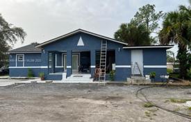 Maison en ville – Hendry County, Floride, Etats-Unis. $470,000