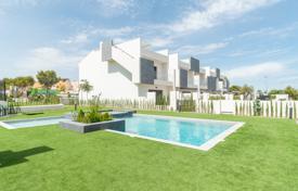 3 pièces maison de campagne 175 m² à Torrevieja, Espagne. 350,000 €