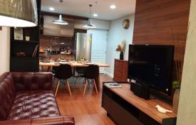 2 pièces appartement en copropriété à Khlong Toei, Thaïlande. $210,000