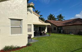 Maison en ville – Davie, Broward, Floride,  Etats-Unis. $870,000