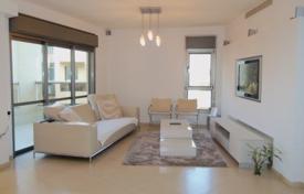 Appartement – Netanya, Center District, Israël. $755,000