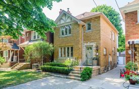Maison en ville – Old Toronto, Toronto, Ontario,  Canada. C$2,136,000