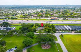Maison en ville – West End, Miami, Floride,  Etats-Unis. $2,200,000