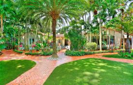 Maison de campagne – Coral Gables, Floride, Etats-Unis. $2,199,000