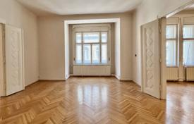 5 pièces appartement 141 m² en Budapest, Hongrie. 300,000 €