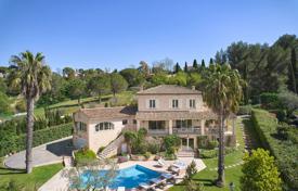 7 pièces villa à Mougins, France. 3,200,000 €