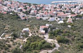 Terrain en Comté de Split-Dalmatie, Croatie. 340,000 €