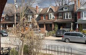 Appartement – Saint Clarens Avenue, Old Toronto, Toronto,  Ontario,   Canada. C$1,905,000
