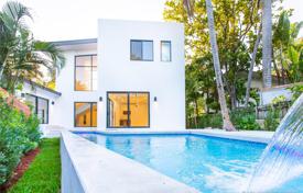 7 pièces villa 497 m² en Miami, Etats-Unis. $2,699,000