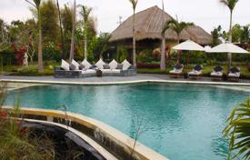 4 pièces villa à Kerobokan Kelod, Indonésie. 5,000 € par semaine