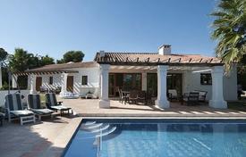 4 pièces villa à San Pedro Alcántara, Espagne. 4,800 € par semaine