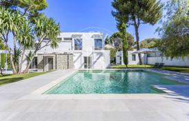 Maison de campagne – Cap d'Antibes, Antibes, Côte d'Azur,  France. 3,850,000 €