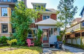 5 pièces maison en ville à Old Toronto, Canada. C$2,187,000