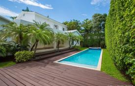 5 pièces villa 295 m² à Miami Beach, Etats-Unis. $2,990,000