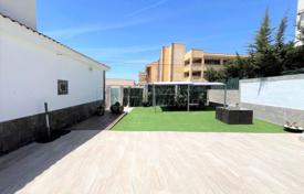 Villa – Torrevieja, Valence, Espagne. 399,000 €