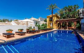 4 pièces maison mitoyenne 168 m² à Marbella, Espagne. 1,100,000 €