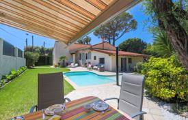 3 pièces villa en Provence-Alpes-Côte d'Azur, France. 3,140 € par semaine