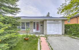 Maison mitoyenne – Scarborough, Toronto, Ontario,  Canada. C$1,089,000