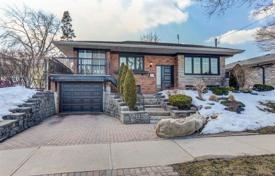 4 pièces maison en ville à Scarborough, Canada. C$1,145,000