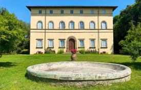 Villa – Lucques, Toscane, Italie. Price on request