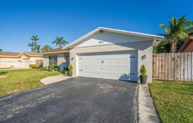 Maison en ville – Coral Springs, Floride, Etats-Unis. $565,000