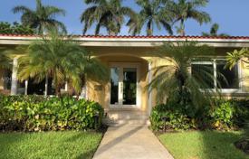 Villa – Fort Lauderdale, Floride, Etats-Unis. $800,000