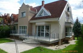 6 pièces maison mitoyenne 430 m² en Budapest, Hongrie. 744,000 €