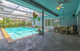 Villa – Bay Harbor Islands, Floride, Etats-Unis. $1,195,000
