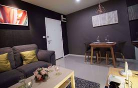 2 pièces appartement en copropriété à Khlong Toei, Thaïlande. $183,000